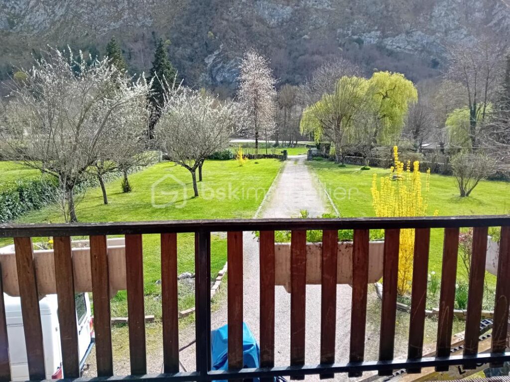 Maison au cœur des Pyrénées – 6 pièces – 4 chambres – 110 m²