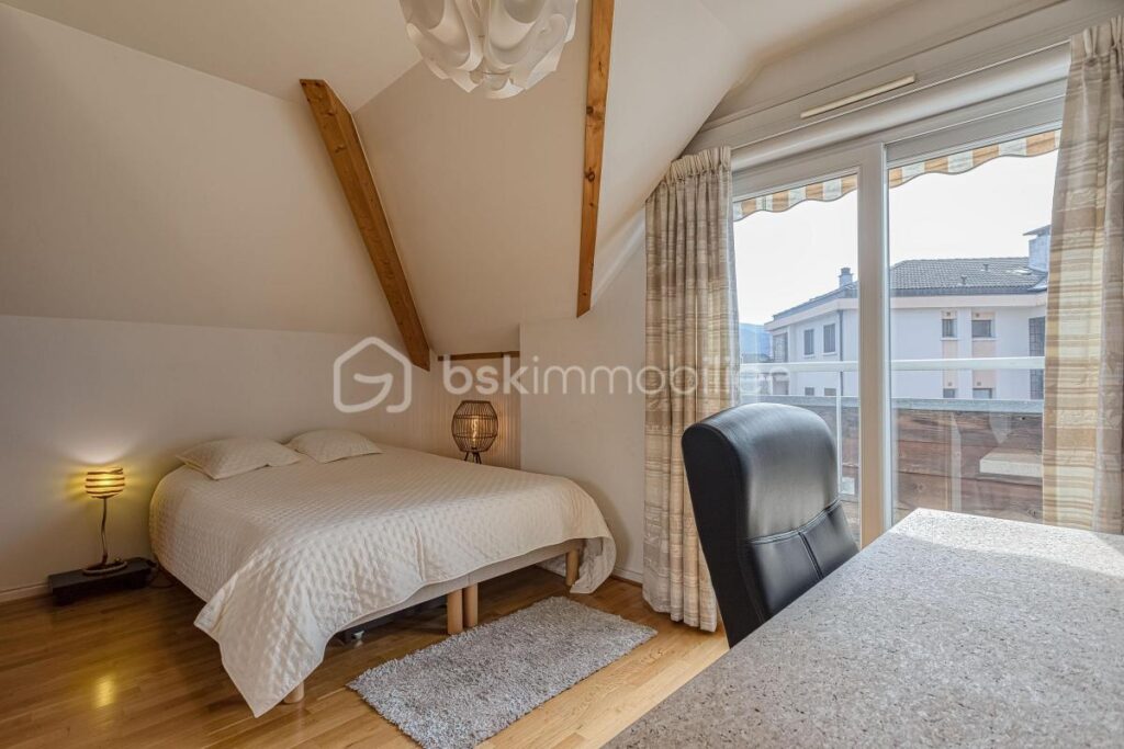 Duplex 5 pièces – Dernier étage – 5 pièces – 4 chambres – 132 m²