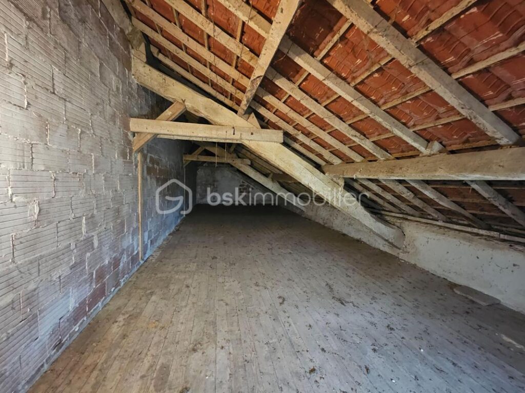 Maison de campagne en pierre et chalet avec vue – 4 pièces – 3 chambres – 135 m²