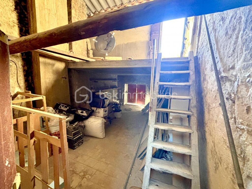 Entre tradition et modernité, découvrez le charme de cette belle maison de village refaite à neuf – 5 pièces – 4 chambres – 113 m²