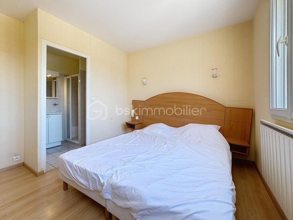 Immeuble – 12 pièces – NR chambres – 413 m²