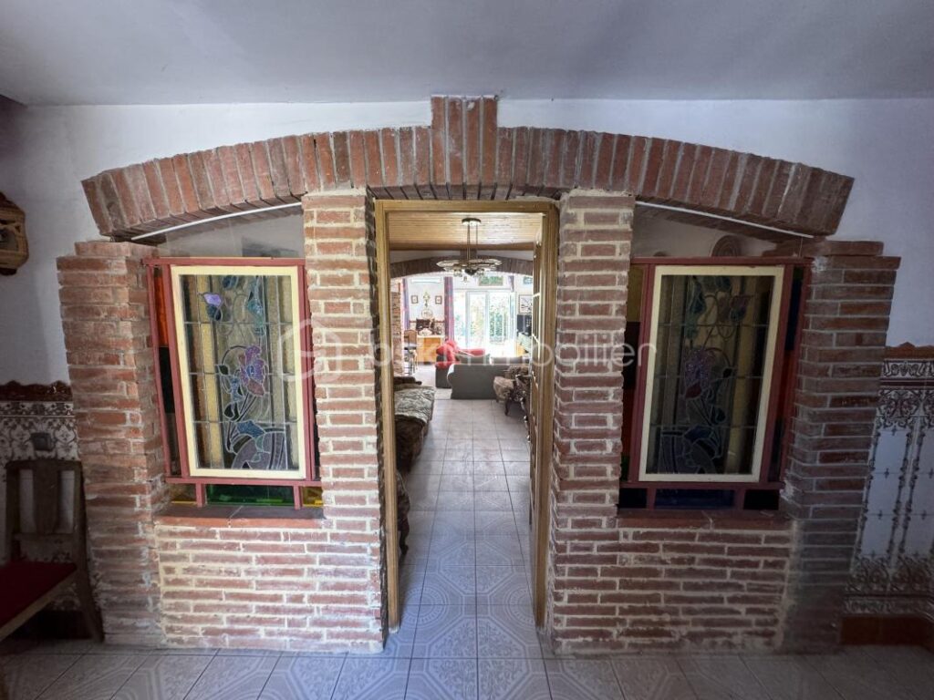 VILLA 4 FACES DE 170M2 – 8 pièces – 5 chambres – 170 m²