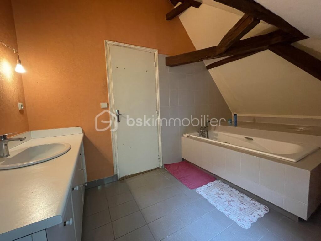 Maison de Maître en bord de Seine – 8 pièces – 5 chambres – 210 m²