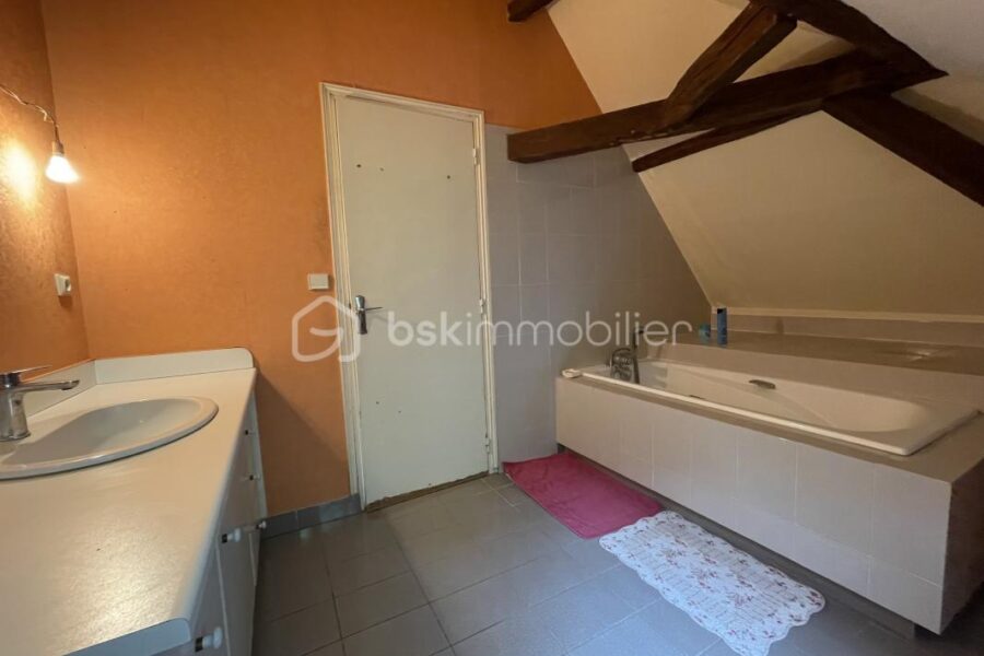 Maison à vendre à Le mee sur seine