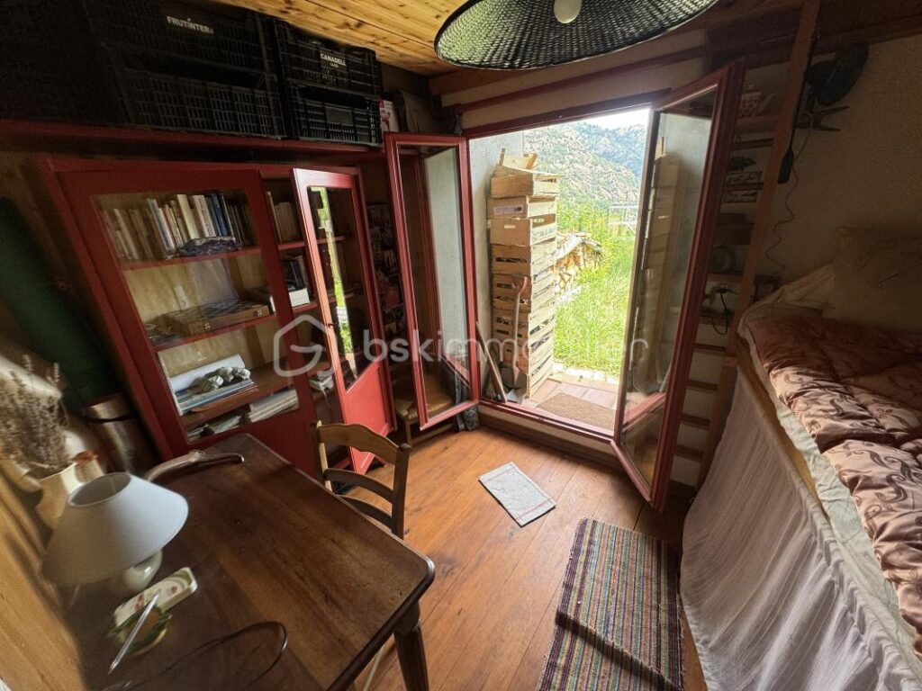 Maison de village avec petit jardin – 3 pièces – 2 chambres – 61 m²