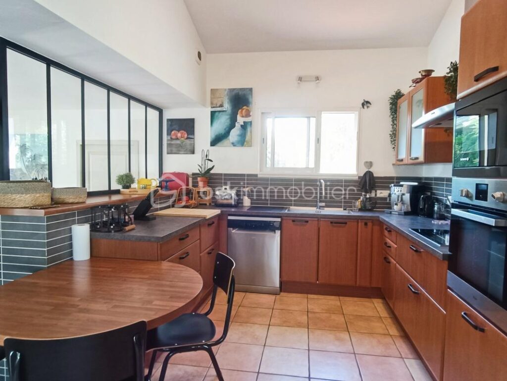 HAVRE DE PAIX : MAISON D’ARCHITECTE AVEC VUE IMPRENABLE – 7 pièces – 6 chambres – 220 m²