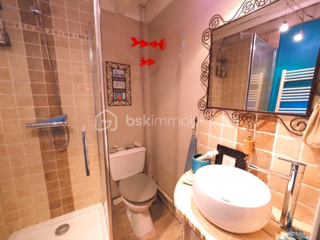 jolie maison de village de 105 m² avec grand jardin de 800 m² sans vis à vis et vue montagne – 4 pièces – 3 chambres – 105 m²