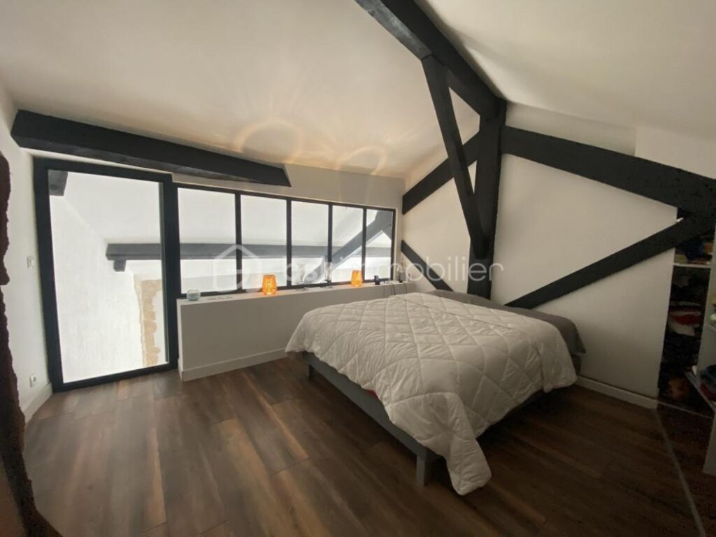 🏡 À vendre – Bel appartement 3 chambres de 100 m² à Belgentier – 4 pièces – 3 chambres – 101 m²