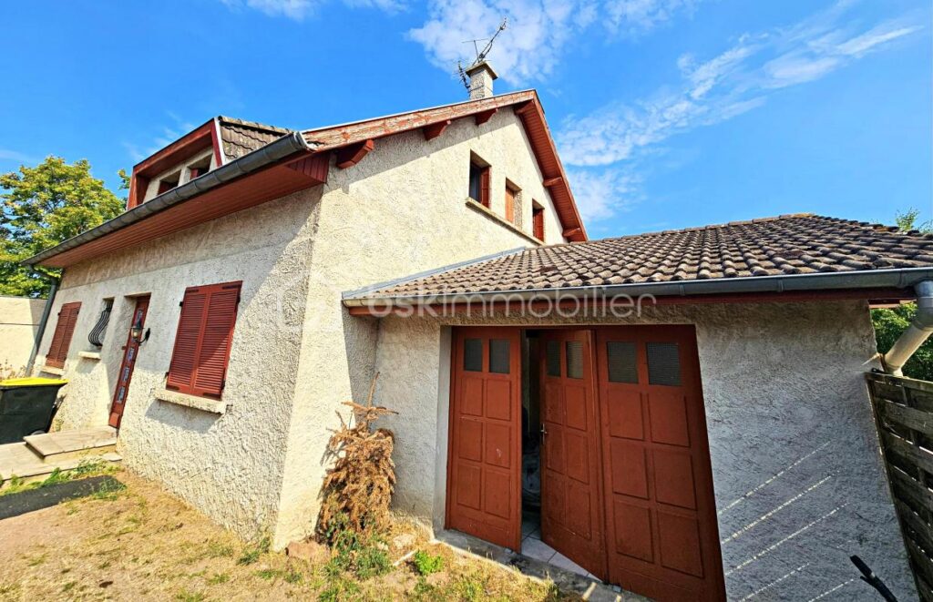 EXCLUSIVITE Maison de 140m² avec piscine et vue dégagée – 7 pièces – 5 chambres – 140 m²