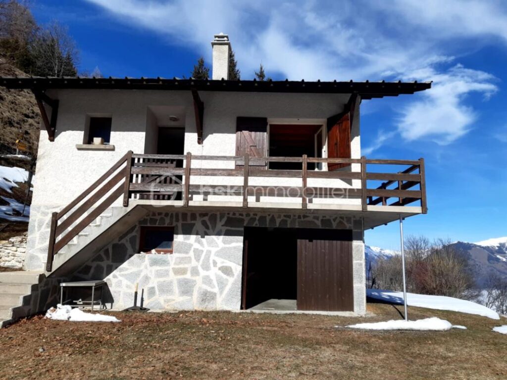 Maison 96m² 4 chambres – 5 pièces – 4 chambres – 96 m²