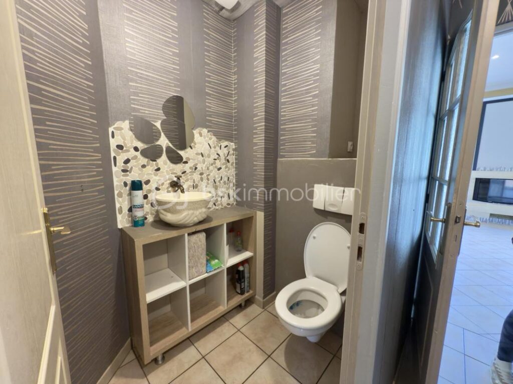 Magnifique Villa de 218 m² avec Vue Dégagée et Environnement Calme – 6 pièces – 4 chambres – 218 m²