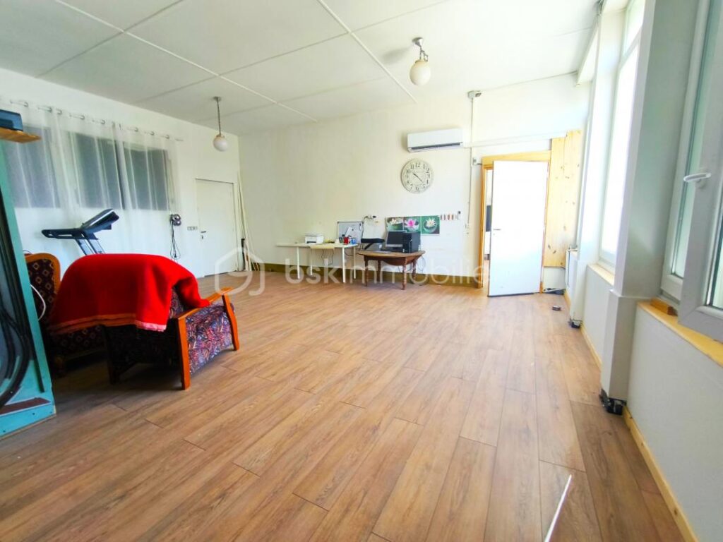 Charme et rentabilité : un bien, deux opportunités – 7 pièces – 4 chambres – 200 m²