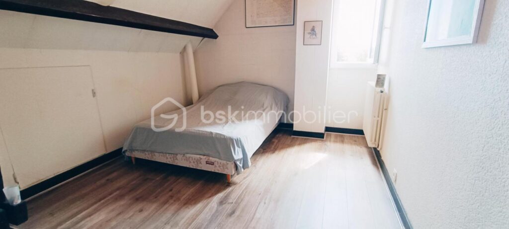 Maison familale – 8 pièces – 6 chambres – 130 m²