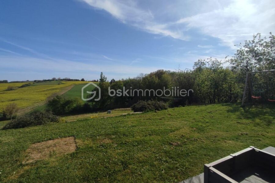 Maison à vendre à Tauriac
