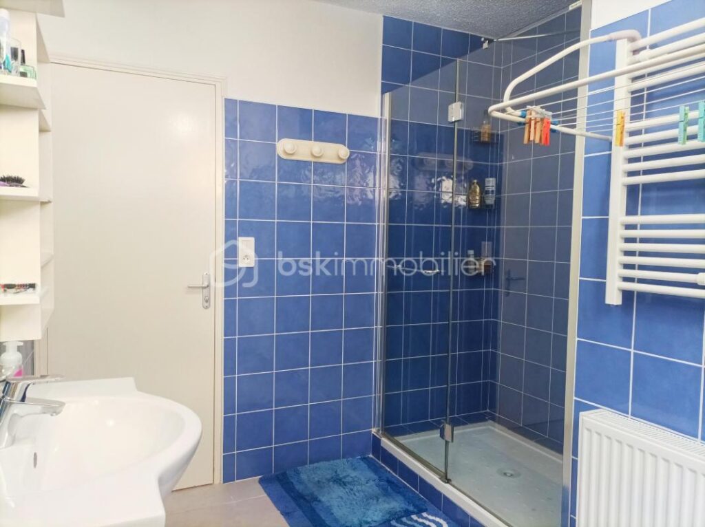 Maison 157m2 de plain-pied avec vue dégagée – 5 min de Catus – 6 pièces – 3 chambres – 157 m²