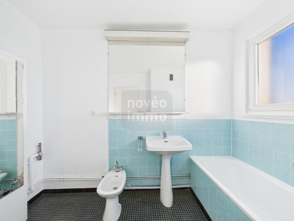 Grand 3/4 pièces, vue panoramique, proche tram – 3 pièces – 2 chambres – 94 m²