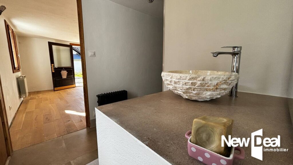 CHALET – 2 APPARTEMENTS – CHAMONIX MONT-BLANC – 6 pièces – 4 chambres – 101 m²