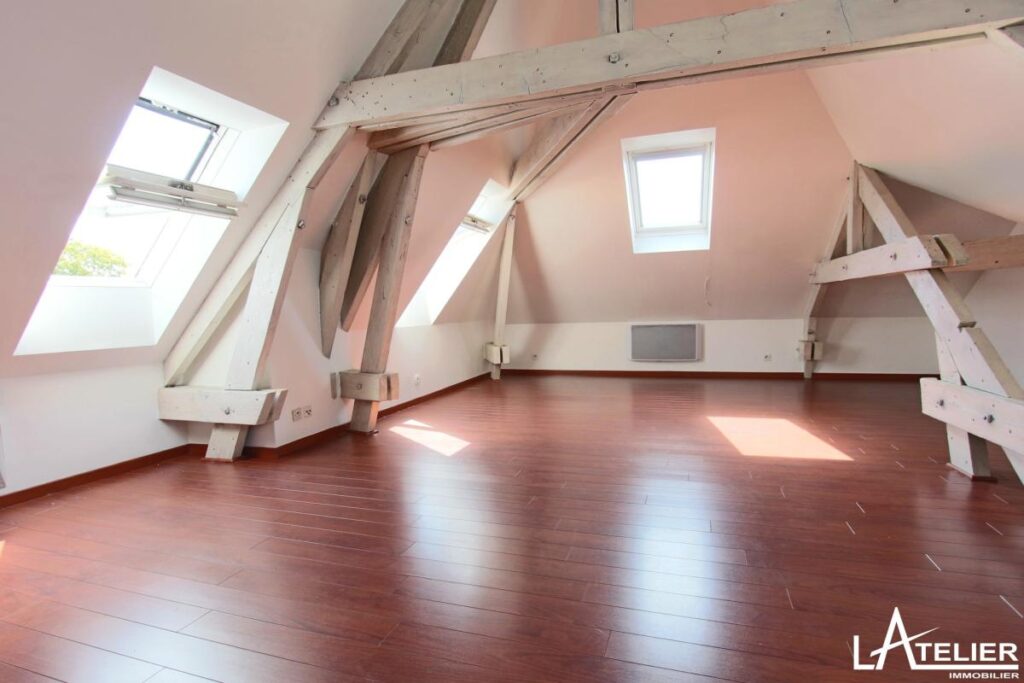 Investisseur – Dernier étage grand T3 Chantenay Ste Anne – 3 pièces – 2 chambres – 60 m²