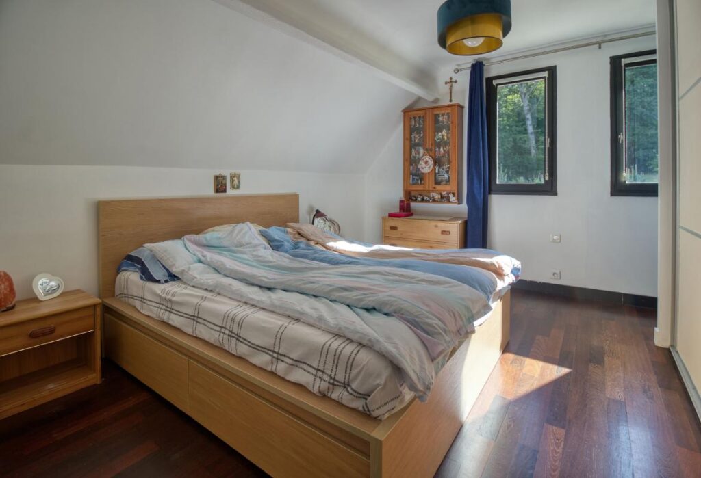 Grande maison avec dépendance – 5 pièces – 3 chambres – 120 m²