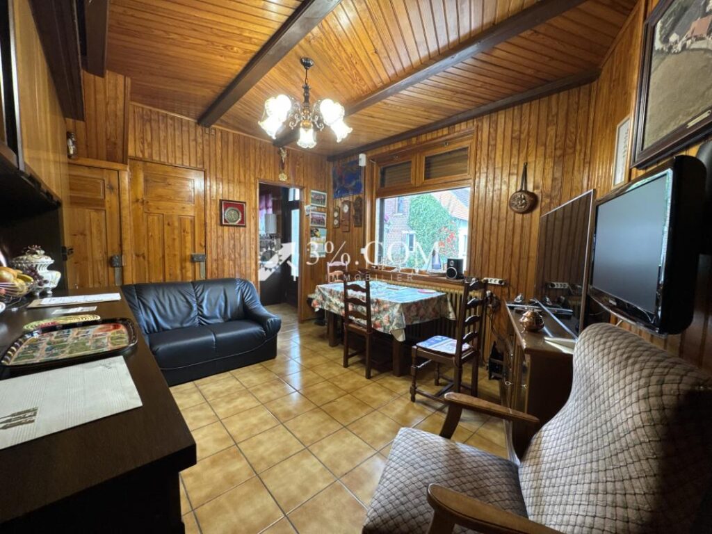 Propriété individuelle semi plain pied 227m2 à Artres – 10 pièces – 6 chambres – 227 m²