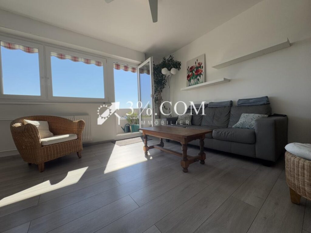 3%COM Beau F5 avec 4 chambres et 2 salles de bain/d’eau – 5 pièces – 4 chambres – 96 m²