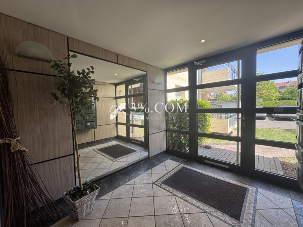 3%.COM – Joli F2 au calme avec balcon, cave et garage – 2 pièces – 1 chambre – 41 m²