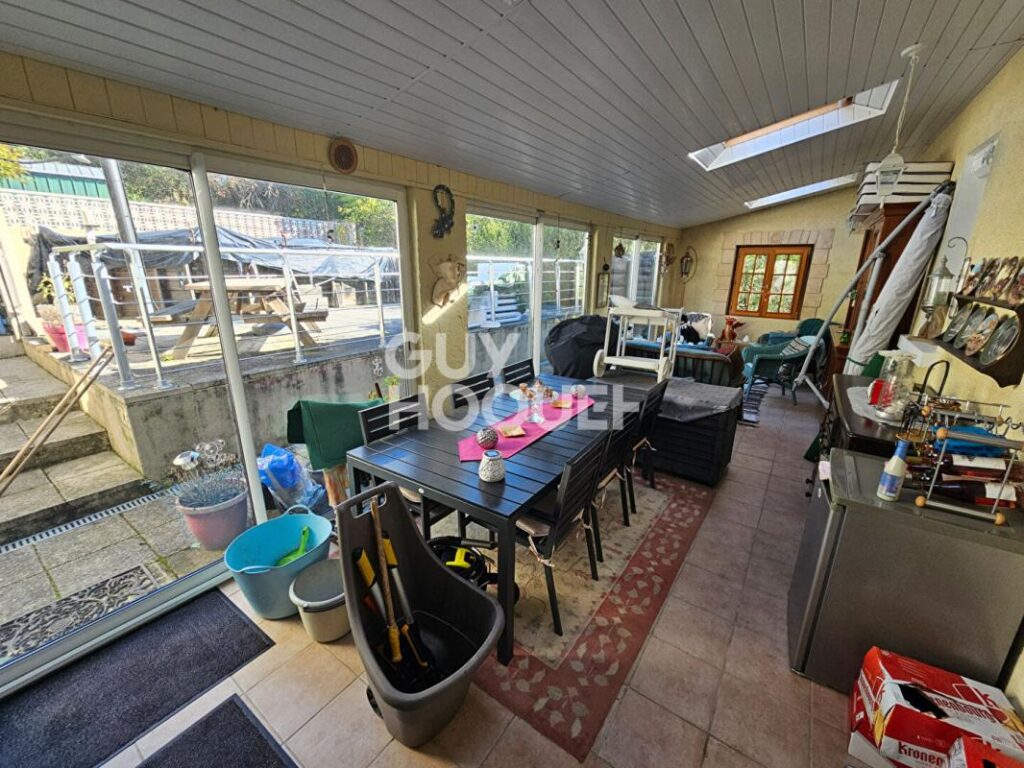 Maison atypique Mervent – 6 pièces – 4 chambres – 169 m²