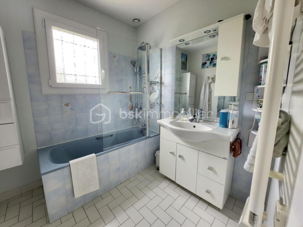 Magnifique Pavillon sur sous sol quartier Montapins à Nevers – 5 pièces – 4 chambres – 117 m²