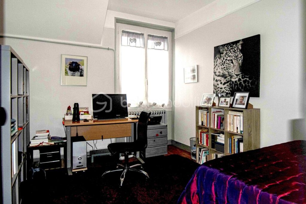 ✨ MAISON DE VILLE UNIQUE À SULLY-SUR-LOIRE – VUE EXCEPTIONNELLE SUR LA LOIRE✨ – 4 pièces – 3 chambres – 88 m²