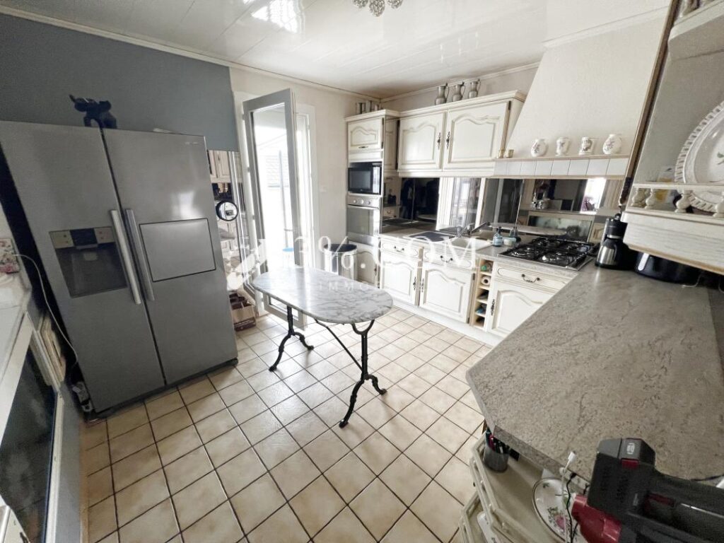 Maison +Terrain 1200 m2 +Piscine 54300 Lunéville – 6 pièces – 3 chambres – 90 m²