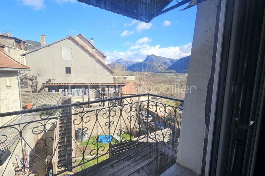 Maison à vendre à Remollon