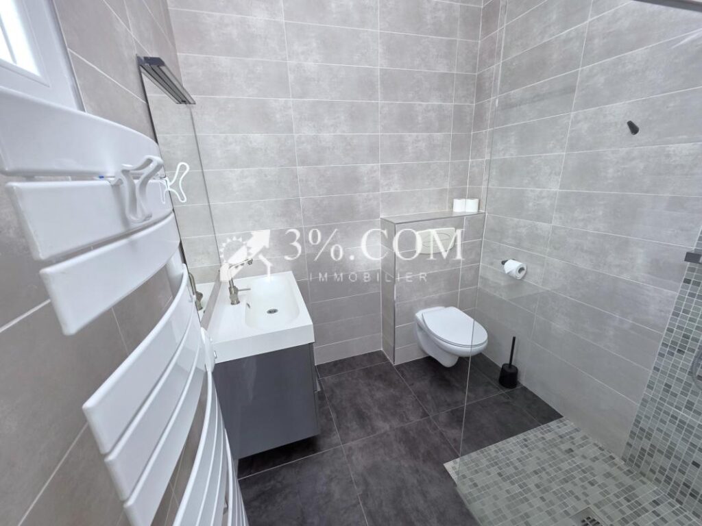 Grande villa californienne au calme – 5 pièces – 4 chambres – 222 m²