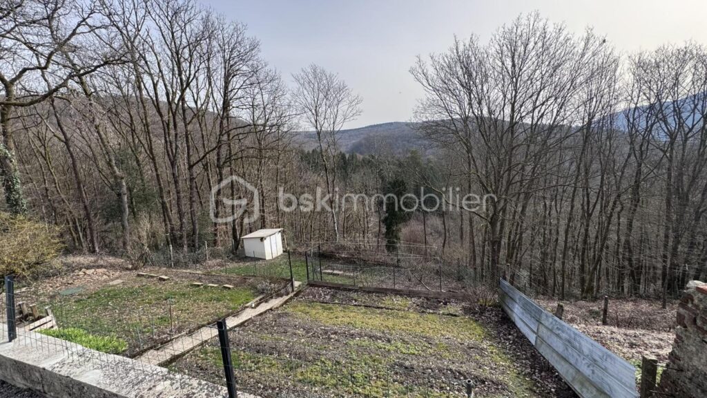 MAISON DE CARACTERE ENTIEREMENT MEUBLÉE – 7 pièces – 4 chambres – 180 m²