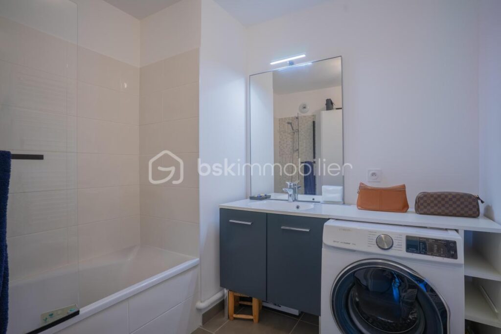 Poisy – Brassilly | T3 récent avec terrasse et vue dégagée – 3 pièces – 2 chambres – 66 m²