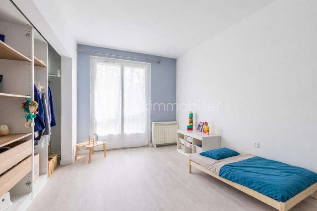 Exclusivité – Maison familiale 5 pièces avec jardin et vue sur la forêt en fond de parcelle – 5 pièces – 4 chambres – 98 m²