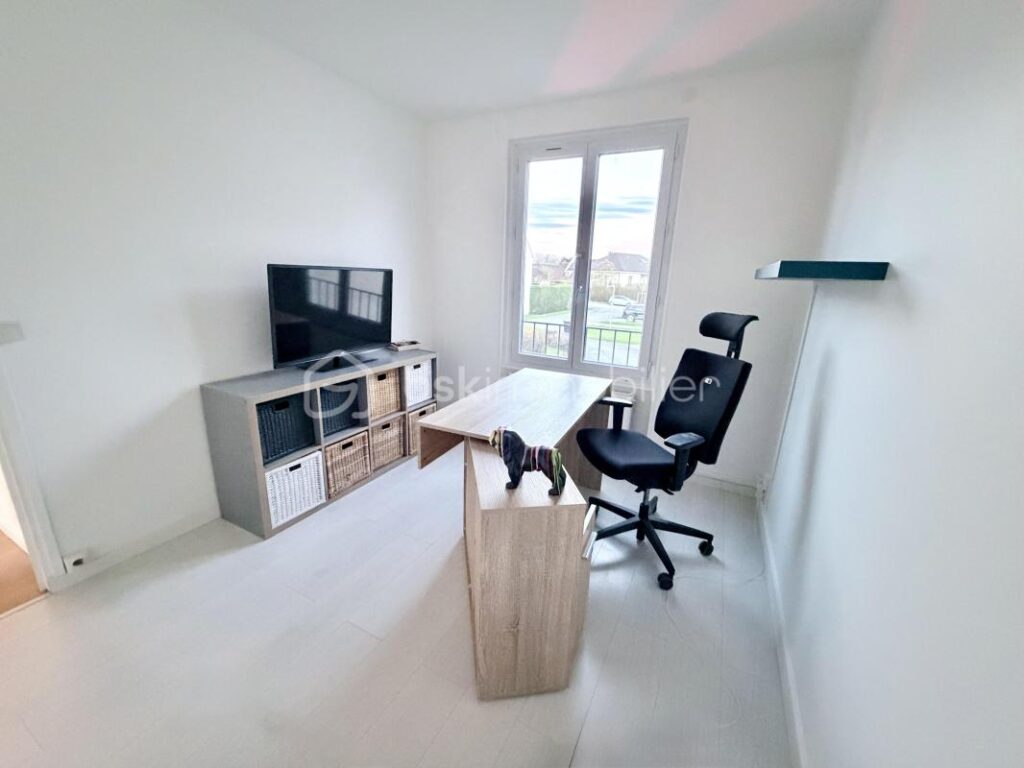 Maison familiale pleine de charme – Villeneuve-le-Comte (77) – 6 pièces – 5 chambres – 147 m²