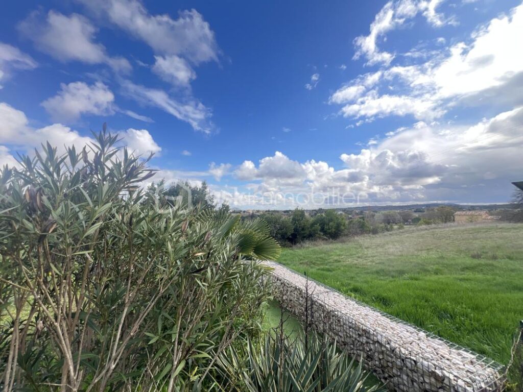 Maison 109m2 de plain pied Méjannes les Alès – 5 pièces – 3 chambres – 109 m²