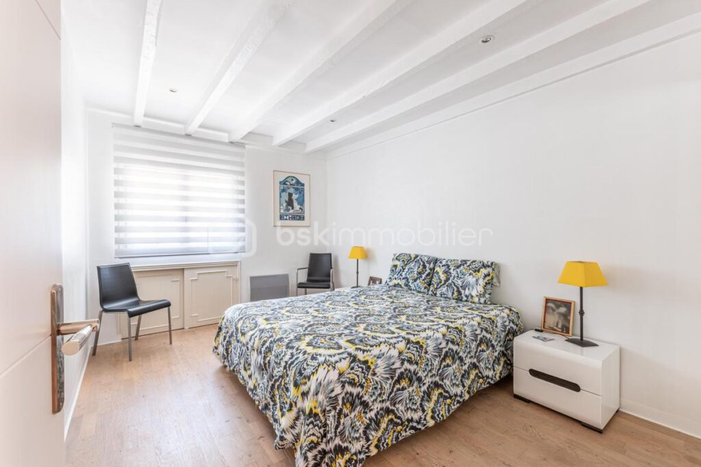 Appartement coup de cœur en duplex face à la mer à Hyères – 5 pièces – 4 chambres – 165 m²