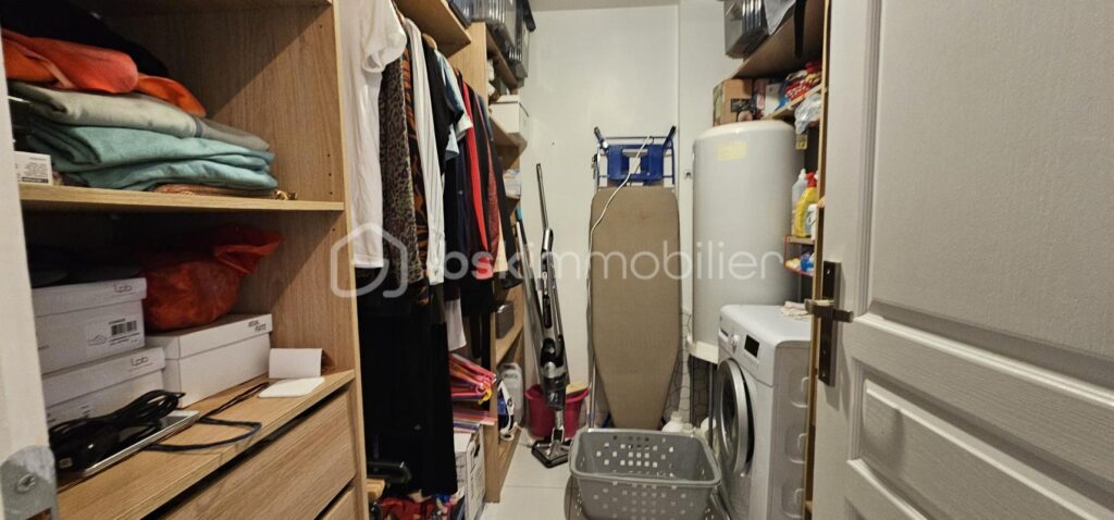 LOCATION T4 Traversant 101M² – Dernier étage – 2 balcons sans vis-à-vis – Quartier des Amoureux à Nîmes – 4 pièces – 3 chambres – 101 m²