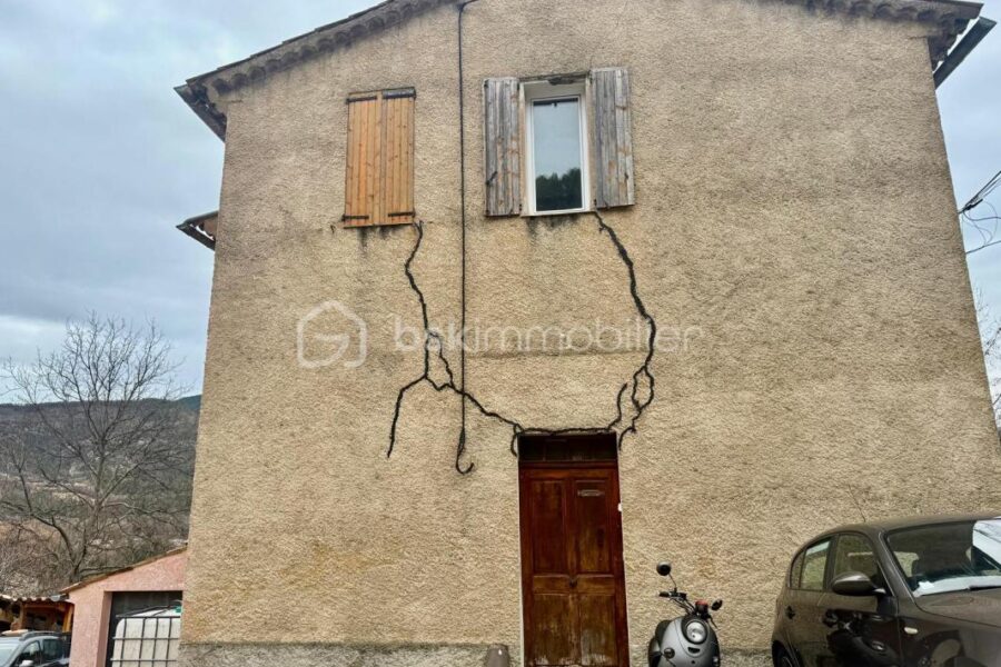 Maison à vendre à Mezel