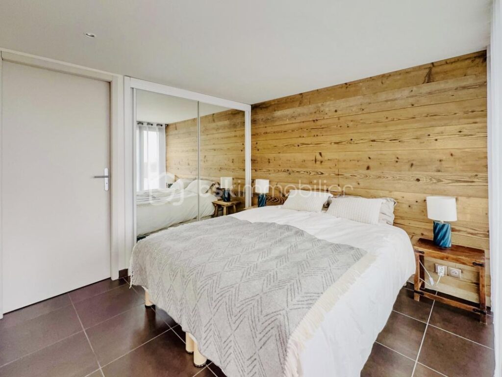 Propriété d’architecte Dunoyer – Panorama alpin exceptionnel, piscine & double habitation – Proche Annecy / Genève / Chamonix – 10 pièces – 5 chambres – 276 m²