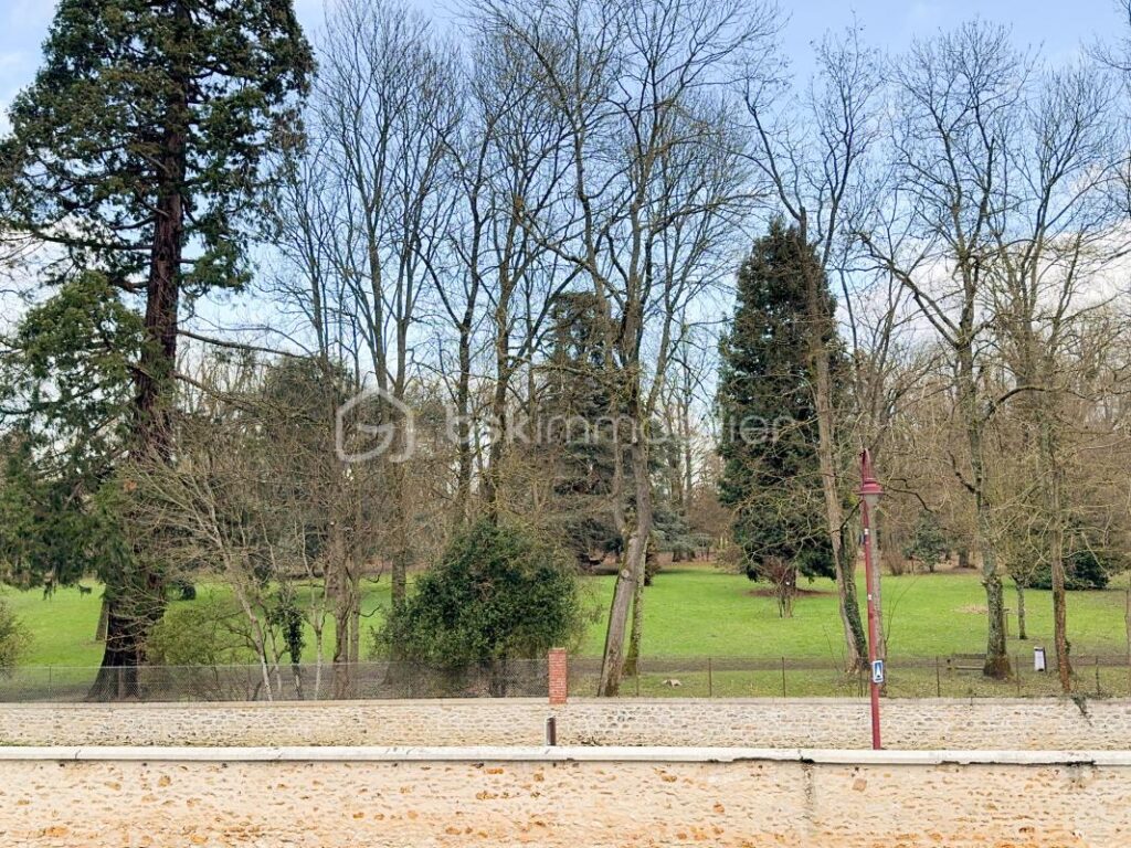 COUP DE CŒUR ASSURÉ – F2 52,14 m² – BALCON VUE PARC – PARKING & CAVE – 2 pièces – 1 chambre – 52 m²