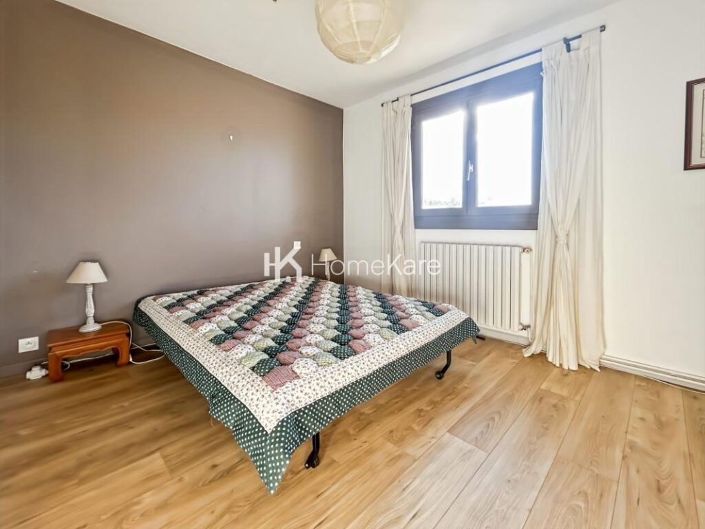 MAISON FAMILIALE DANS UN ENVIRONNEMENT IDEAL – 7 pièces – 5 chambres – 192 m²