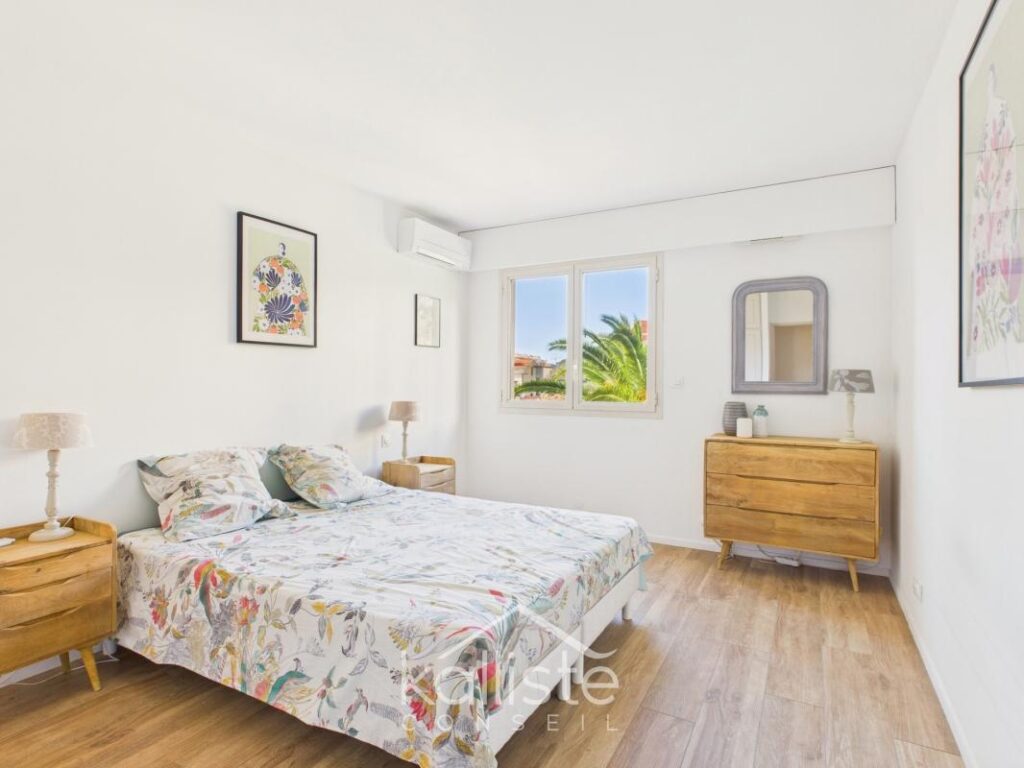 Appartement T5 131.87 m² de standing avec terrasse et garage – Ajaccio – 5 pièces – 4 chambres – 131 m²