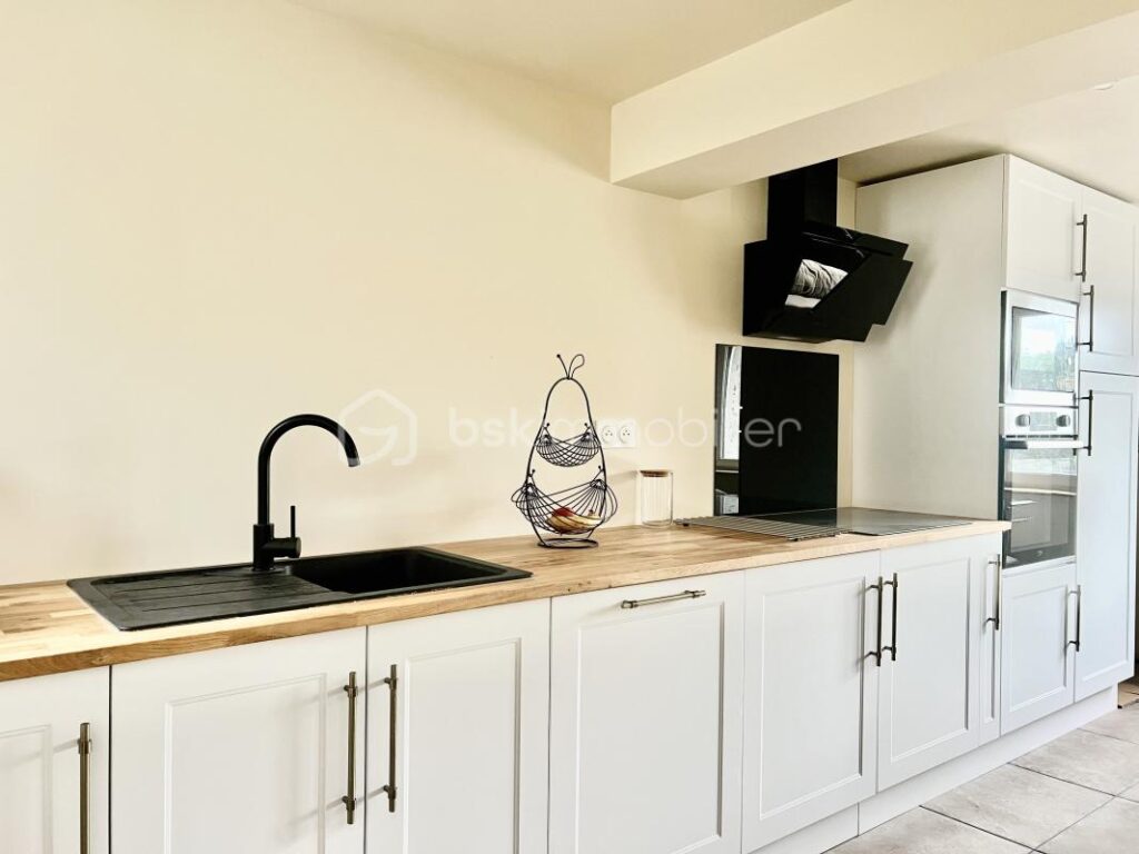 Charmante maison proche mer avec vue sur la verdure, sans jardin, avec courette – 4 pièces – 3 chambres – 86 m²