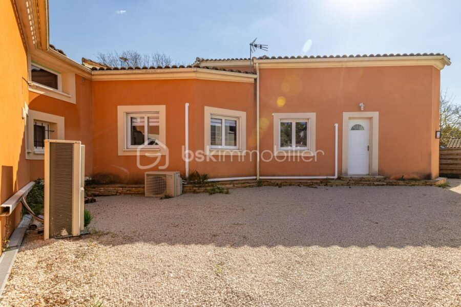 Maison à vendre à Saussines