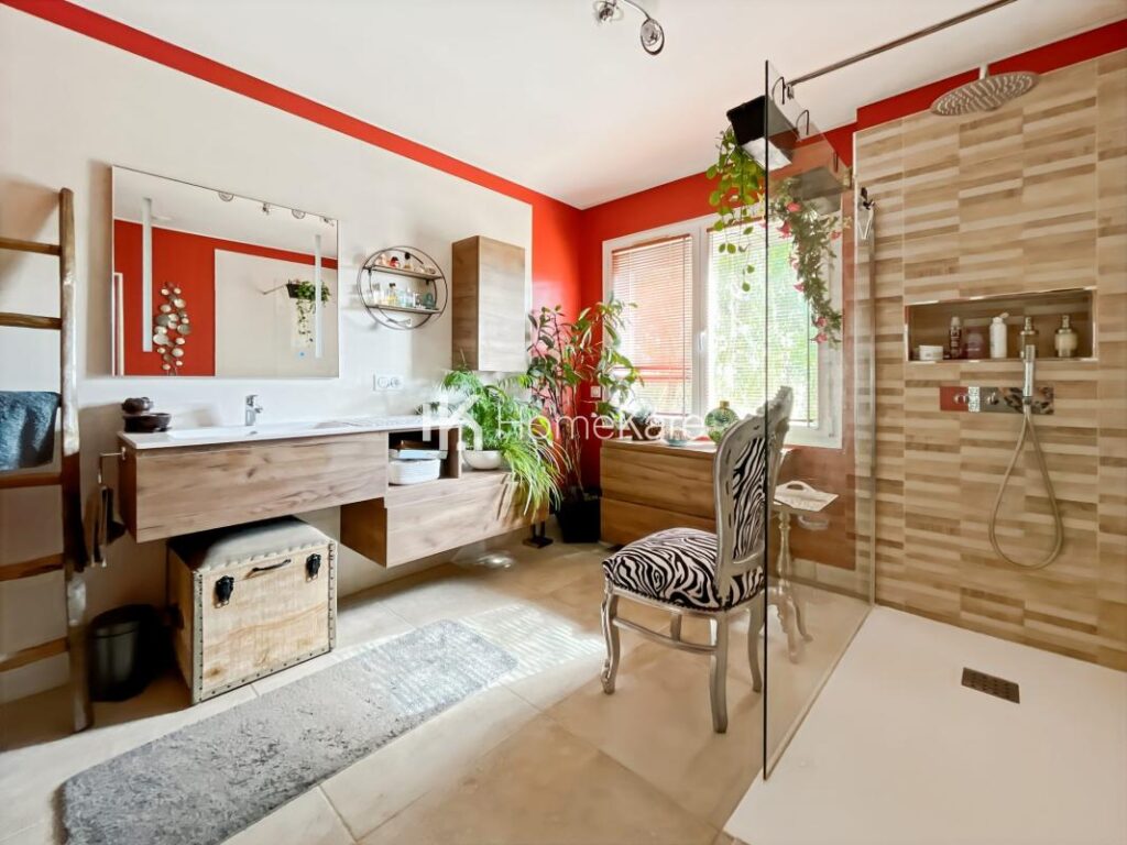 MAISON T4 DANS UN CADRE IDEAL – 5 pièces – 3 chambres – 120 m²