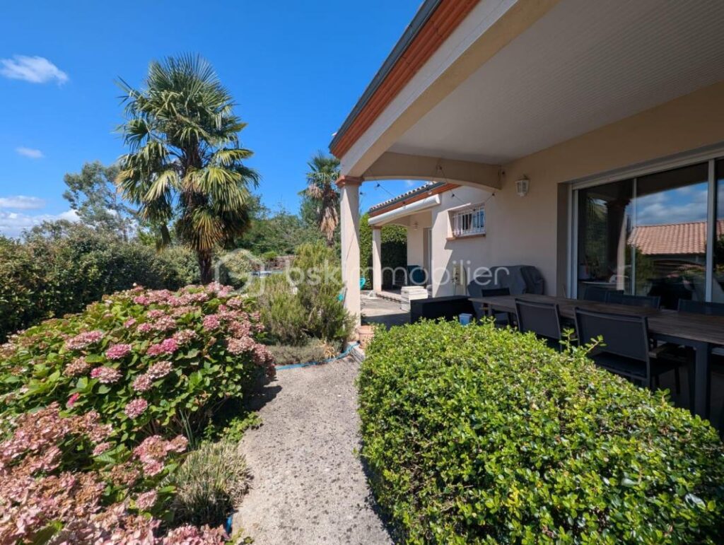 Rouffiac-Tolosan centre – Villa 189 m² au calme avec vue Pyrénées – 6 pièces – 4 chambres – 189 m²