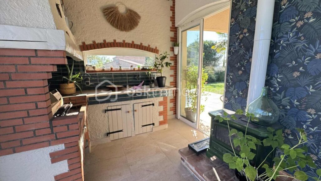 Couffouleux – Maison T6 avec piscine et sous-sol – 6 pièces – 4 chambres – 165 m²