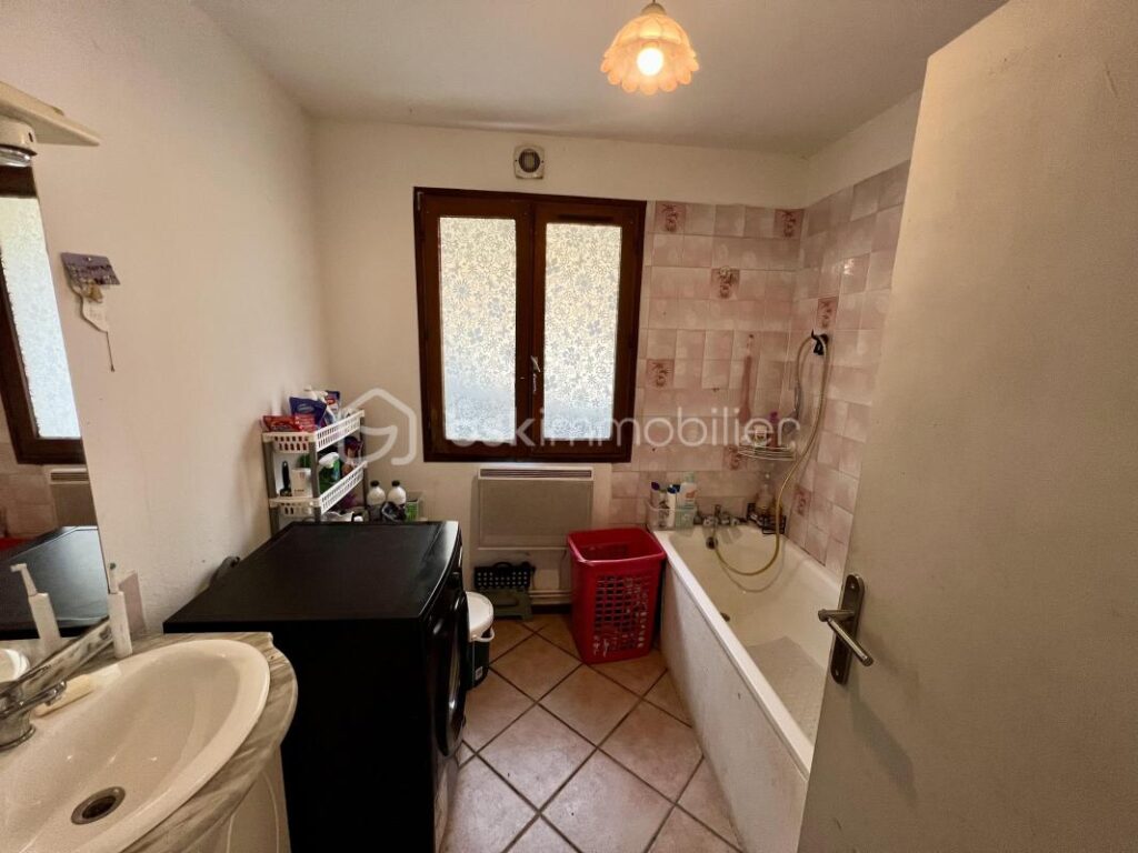 A saisir maison avec un fort potentiel – 5 pièces – 3 chambres – 108 m²